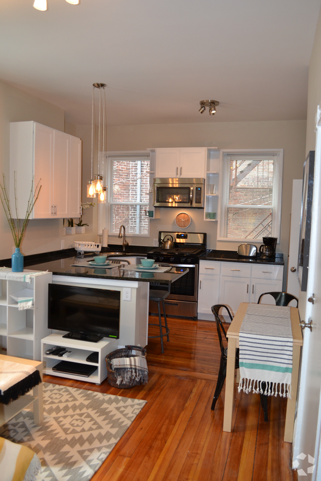Building Photo - 20 Moon St Unit #2 Rental