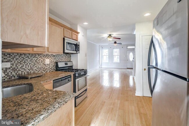 Photo - 2522 Kimball St