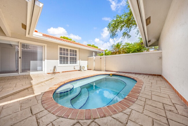 Photo - 4106 Carriage Dr