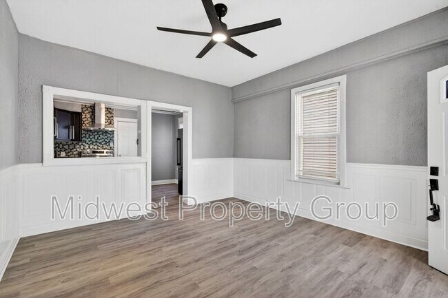 Photo - 6619 Etzel Ave