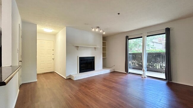 Photo - Vinings Run 1 Bedroom Condo, Minutes from ...