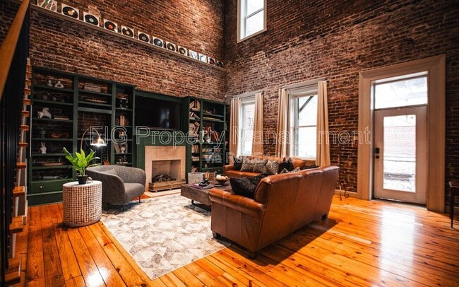 Photo - 415 W Depot Ave