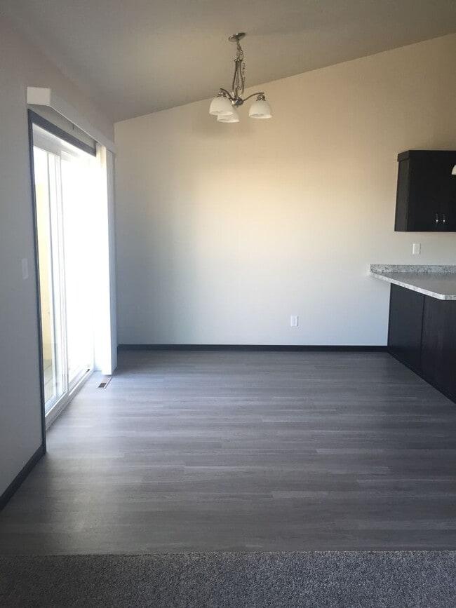 Photo - 3 Bed 3 Bath Twin Home