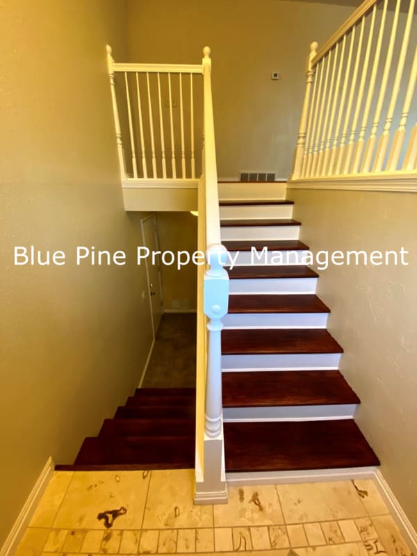 Photo - 896 Lucille Ave