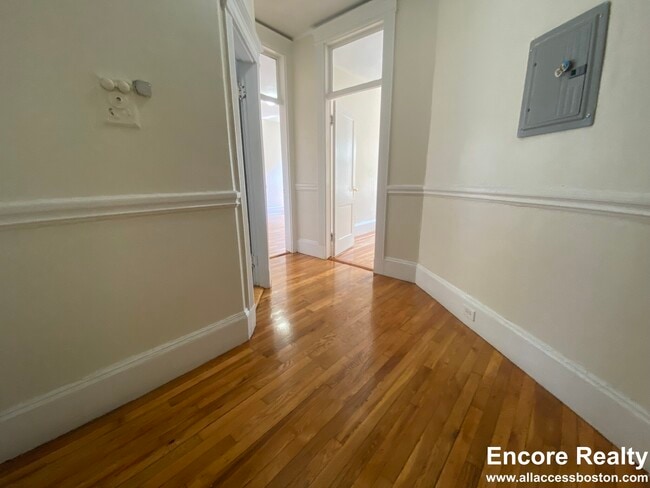 Photo - 1334 Commonwealth Ave Unit 17