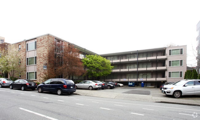 Clifton Apartments - Clifton Apartments