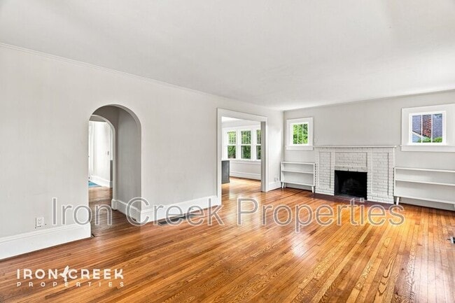 Photo - 42 Westover Dr