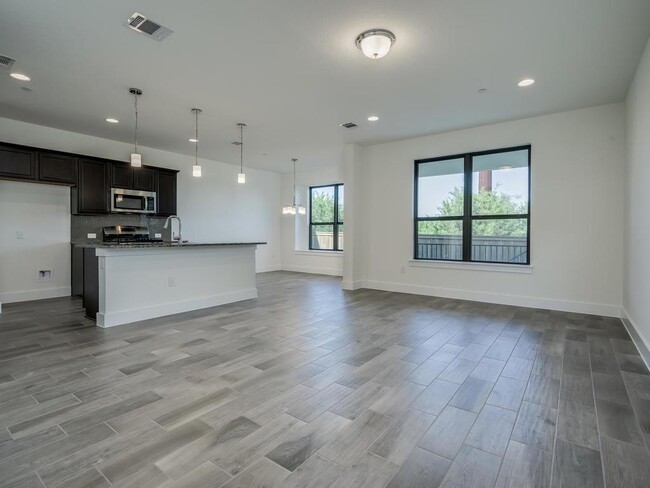 Photo - 12327 Maypole Bend