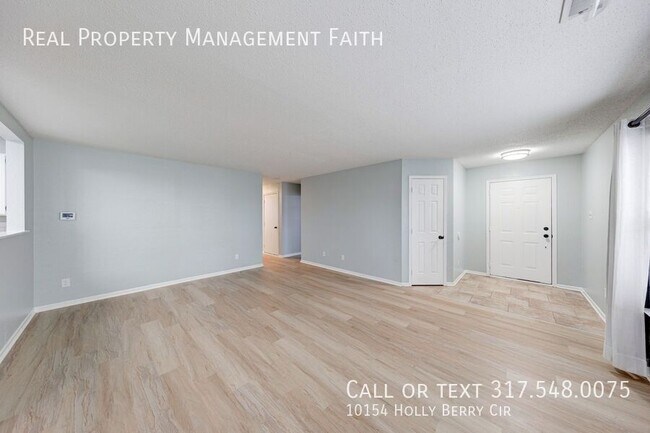 Photo - 10154 Holly Berry Cir