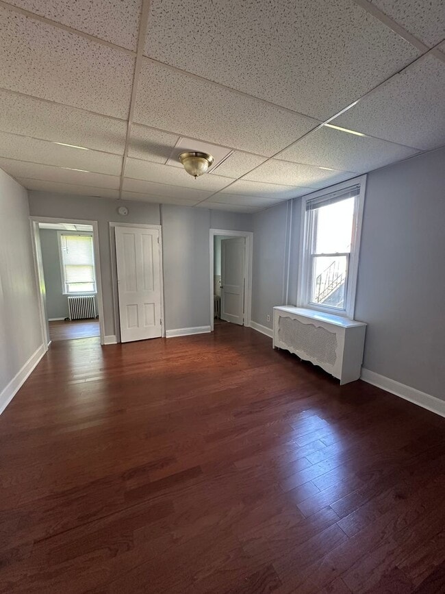 230 Sharon Ave Unit A1