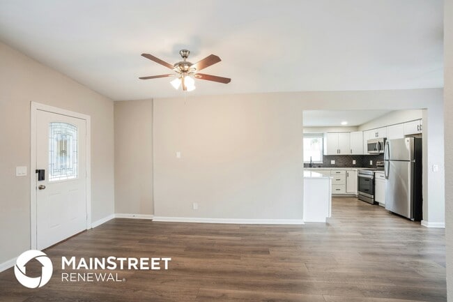 Photo - 8716 78th Pl