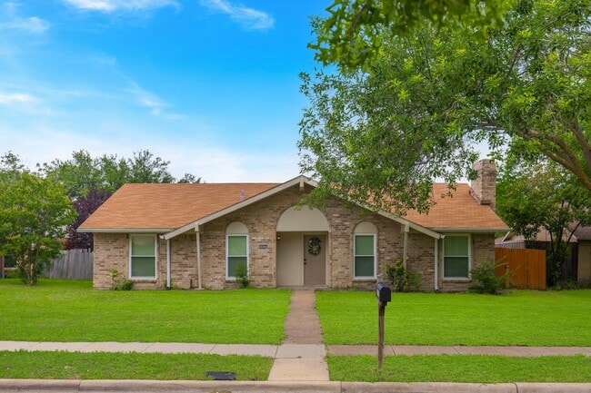 Photo - 1803 Richland Dr House