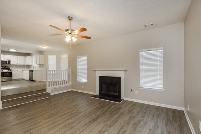 Photo - 290 Spring Lake Terrace