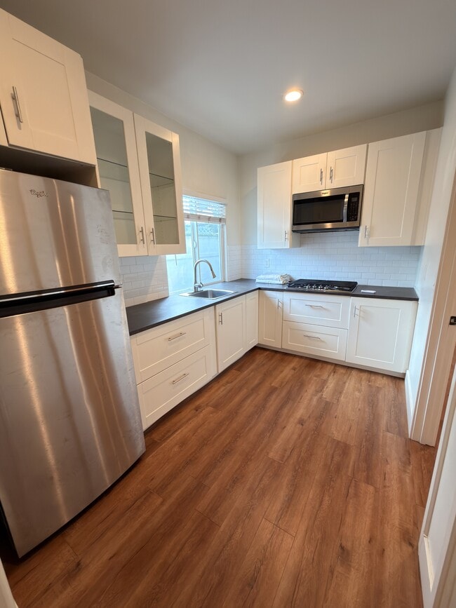 Building Photo - 4572 Onondaga Ave