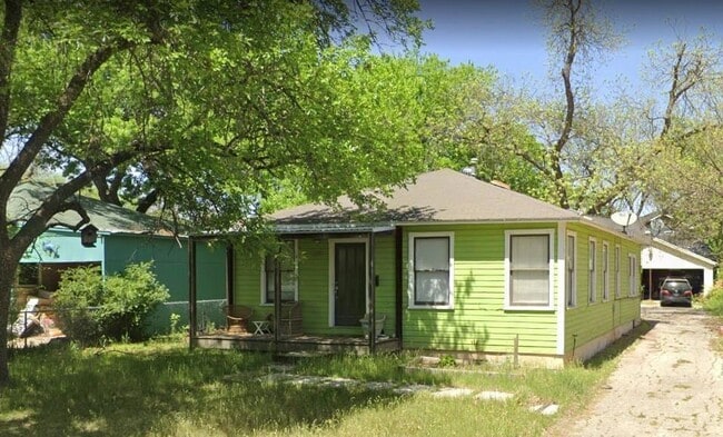 Photo - 310 Franklin Blvd