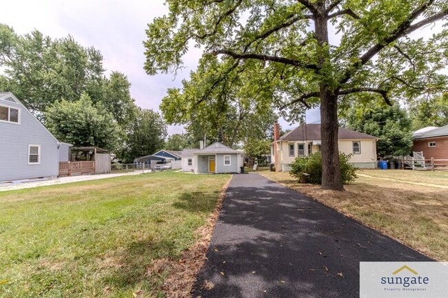 Photo - 624 Military Ave