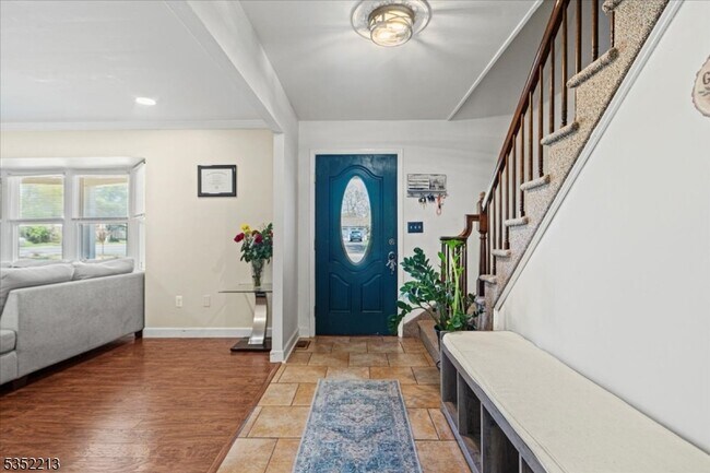 Photo - 19 Tunnell Rd