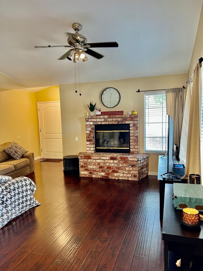 Photo - Centrally Located Roseville Condo