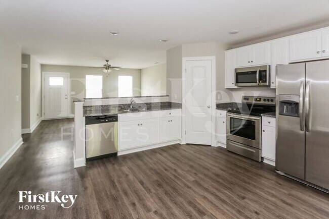 Photo - 2061 Samantha Dr