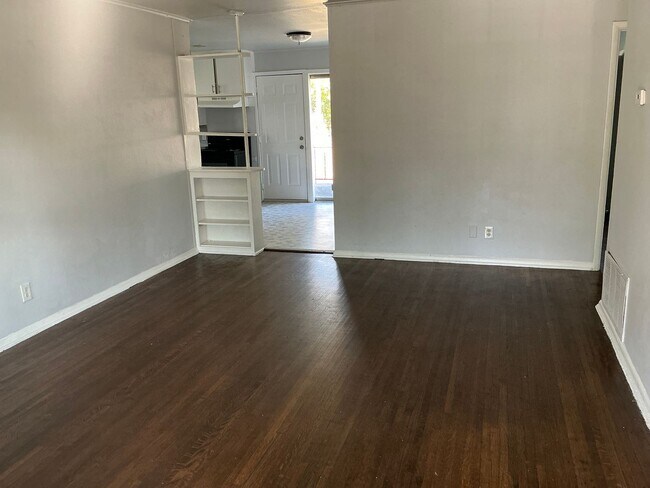 Photo - Section 8 Welcome -3 Bed/1 Bath