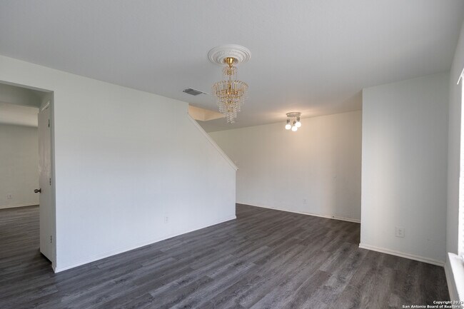 Photo - 7230 Dwarf Palm