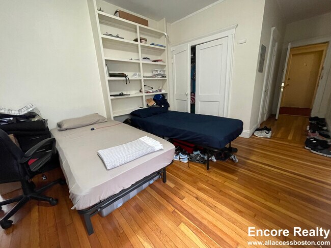 Photo - 1163 Boylston St Unit 7