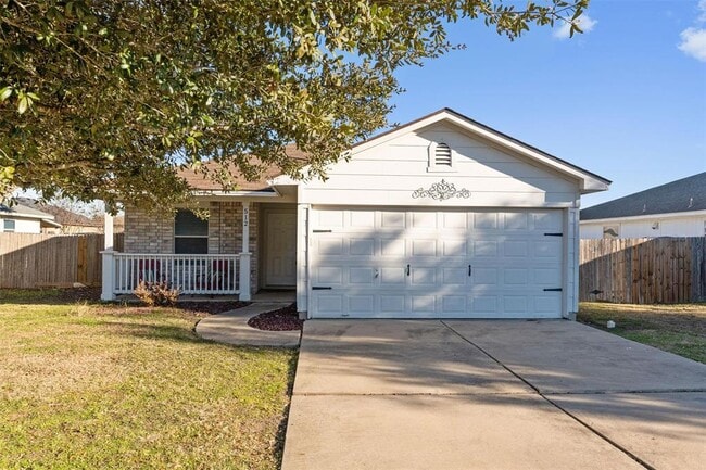 Photo - 512 Mitchell Dr House