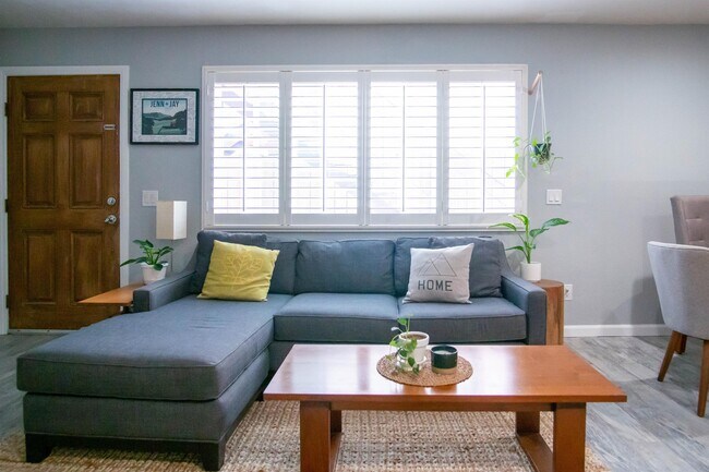 Photo - 4020 Louisiana St