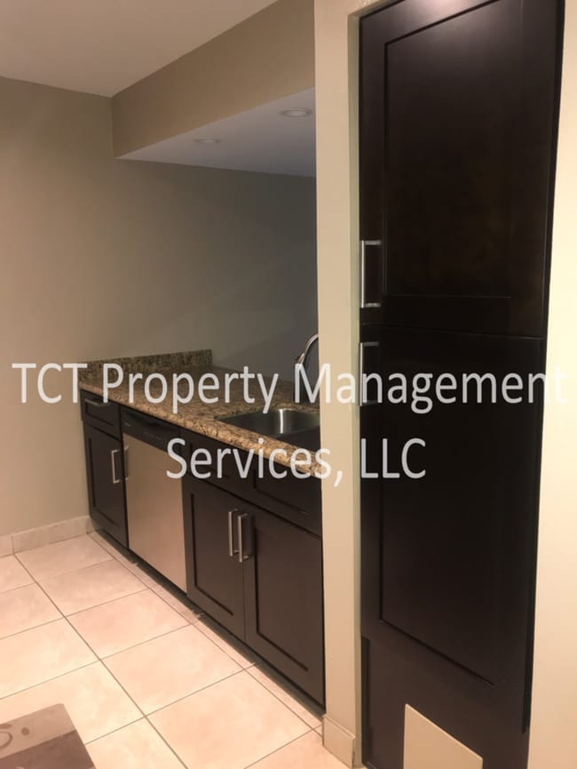 Photo - Dual Master Unit in Heart of Scottsdale -***Includes all utilities*** Unit 241