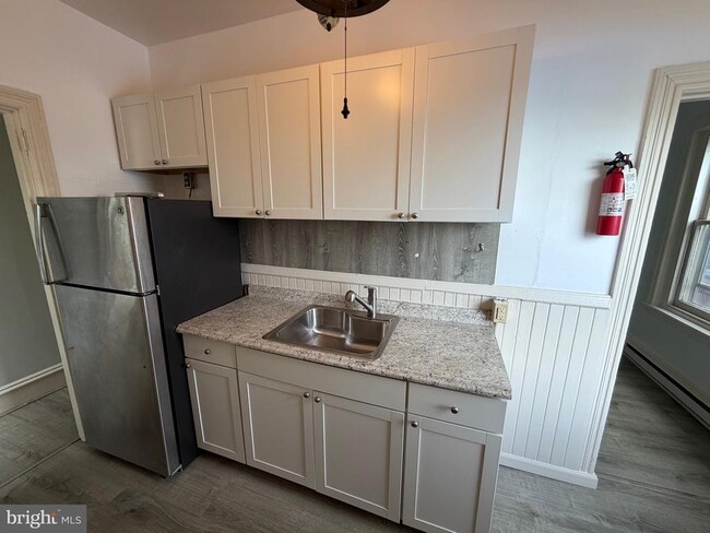 Photo - 535 N Charlotte St Unit 2