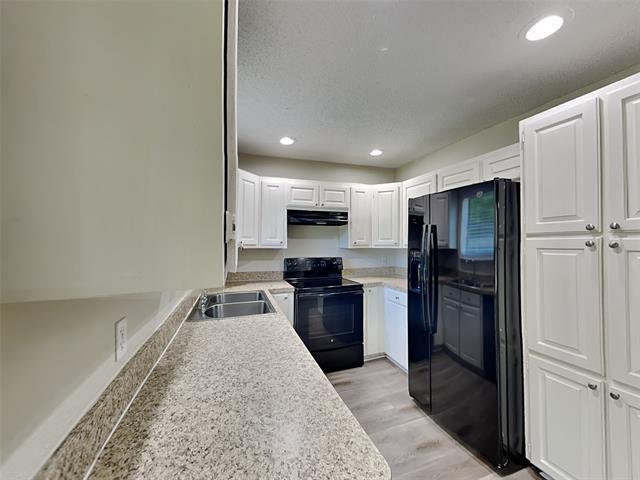Photo - 615 Sherman Dr