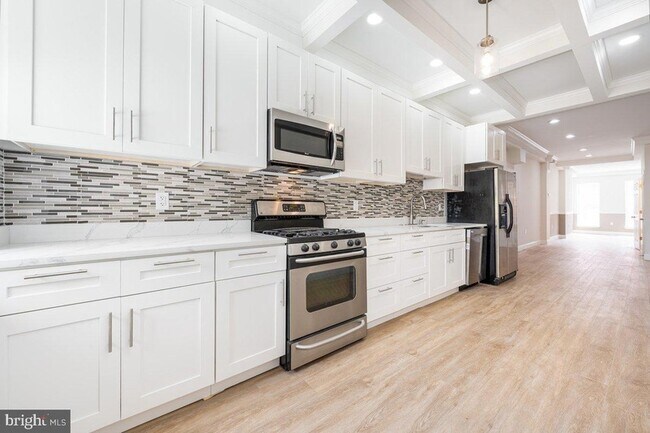 Photo - 71X Dolphin St