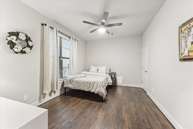 Photo - 5644 Darling St