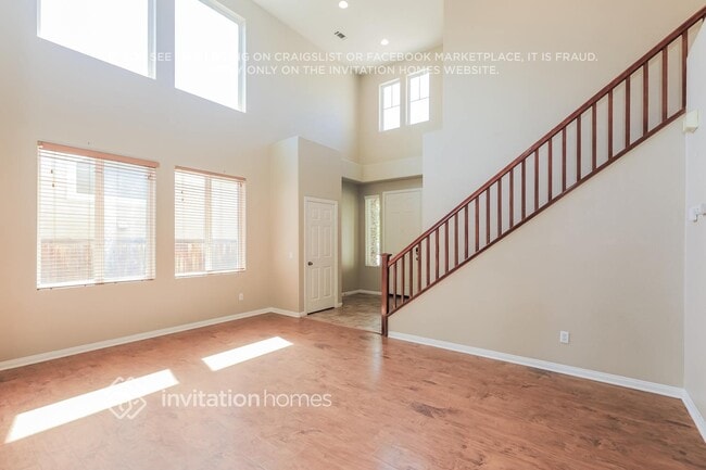 1066 Queen Annes Ln