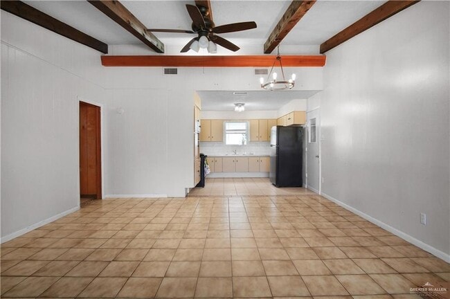 109 W 22nd St