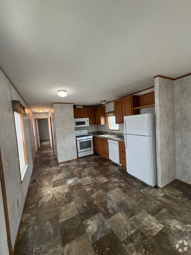 Building Photo - 45 Mantua Grove Rd Unit E-04 Rental
