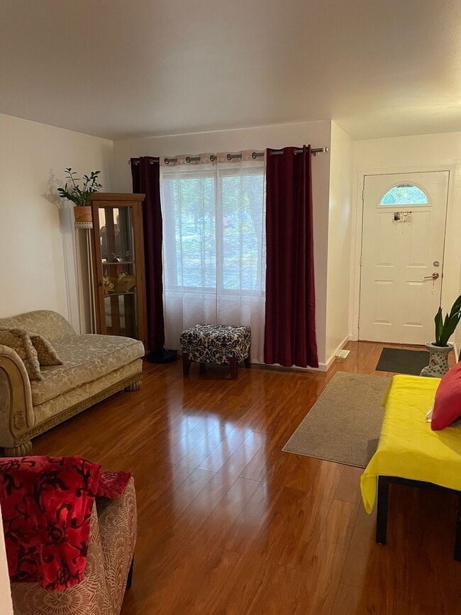 Photo - 54 N Walbridge Ave