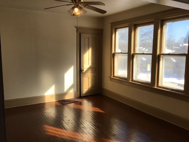 Photo - 4047-4049 N 19th St Unit Upper