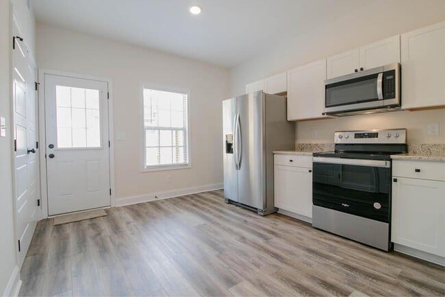 Photo - 550 Peachers Mill Rd