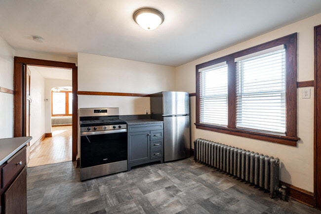 Photo - 2213 S 72nd St