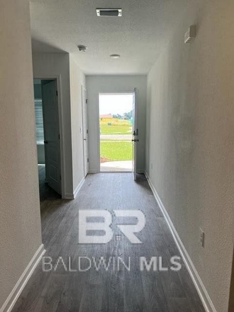 Photo - 15157 Forsythia Lp