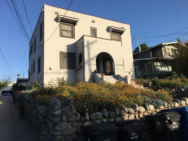 Photo - 1034 Hyperion Ave