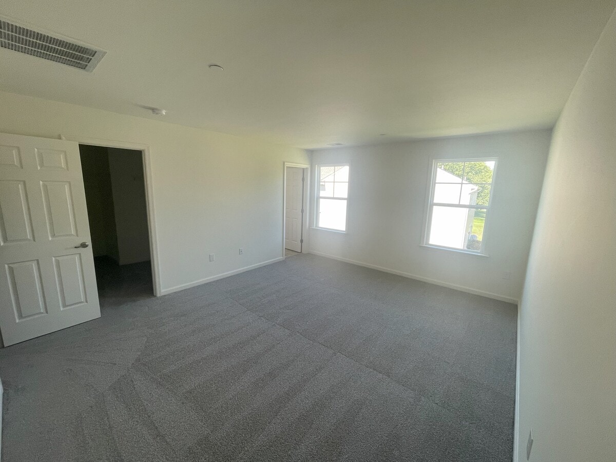 Photo - 232 Thompson Ave