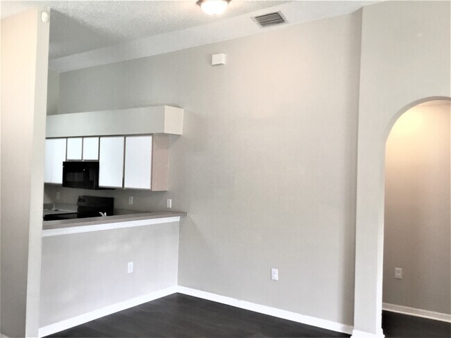 Photo - 519 Scarlet Maple Ct House