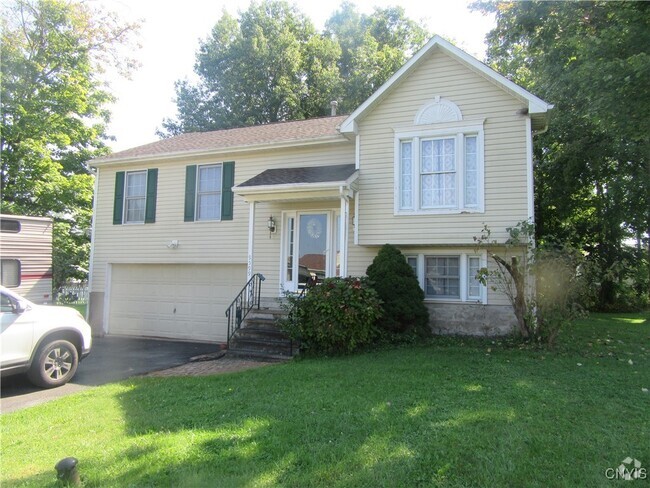 Building Photo - 9599 Clarecastle Path Rental