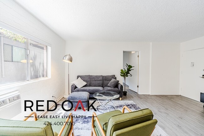 Photo - 1757 N Orange Dr Unit 202