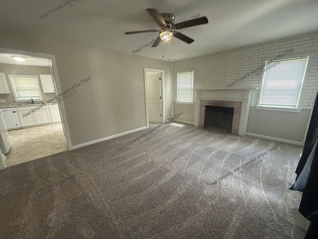 Photo - 507 Lowdermilk St