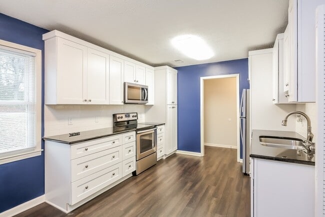 Photo - 122 Apollo Ave