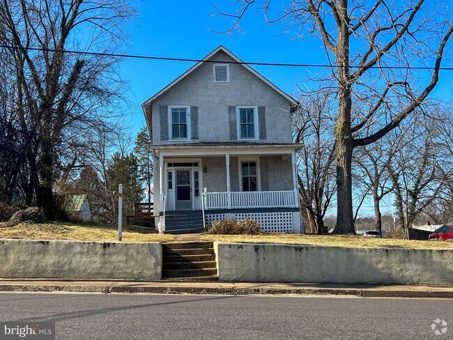 Building Photo - 314 N West St Rental