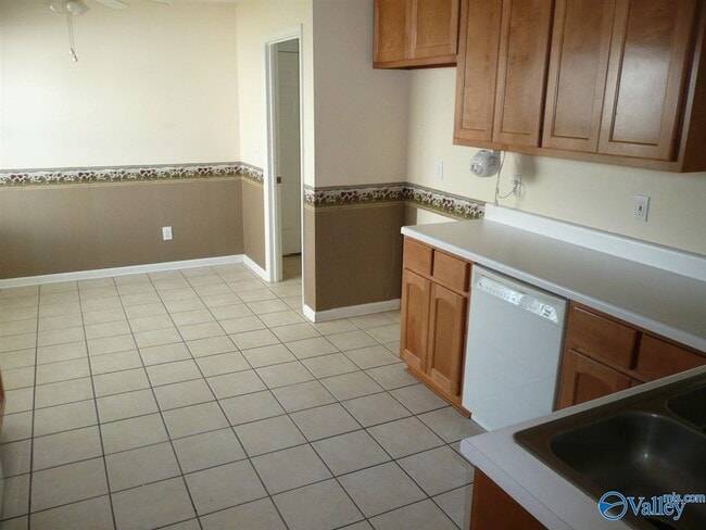 Photo - 139 Brass Oak Dr